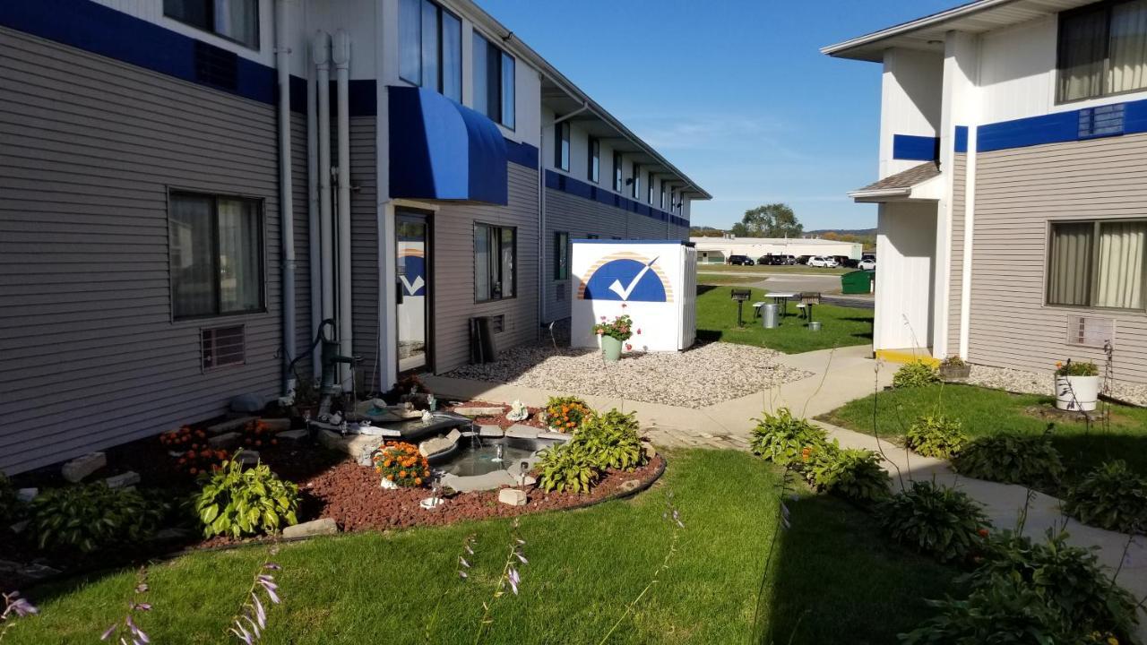 America'S Best Value Inn Ла-Кросс Екстер'єр фото